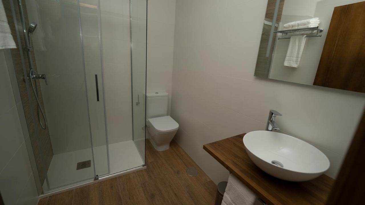 Apartamentos Puerta De Occidente Cornellana Kültér fotó